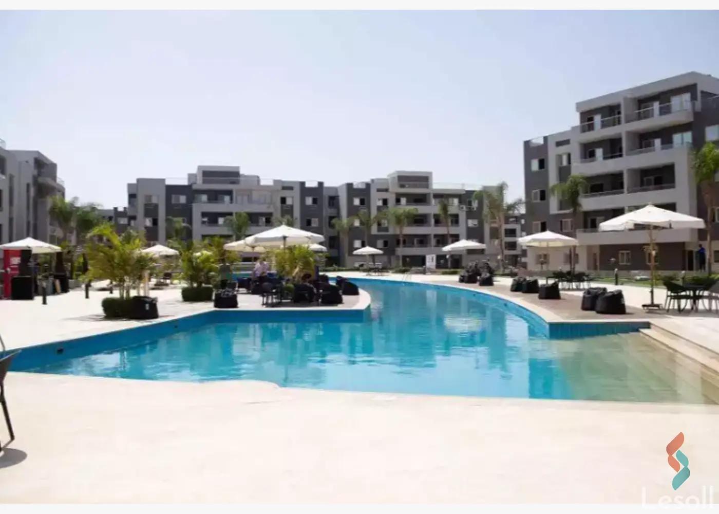 Apartment with garden for sale with an data.area 379 meters and 3 data.rooms in Obour Qaliubiya