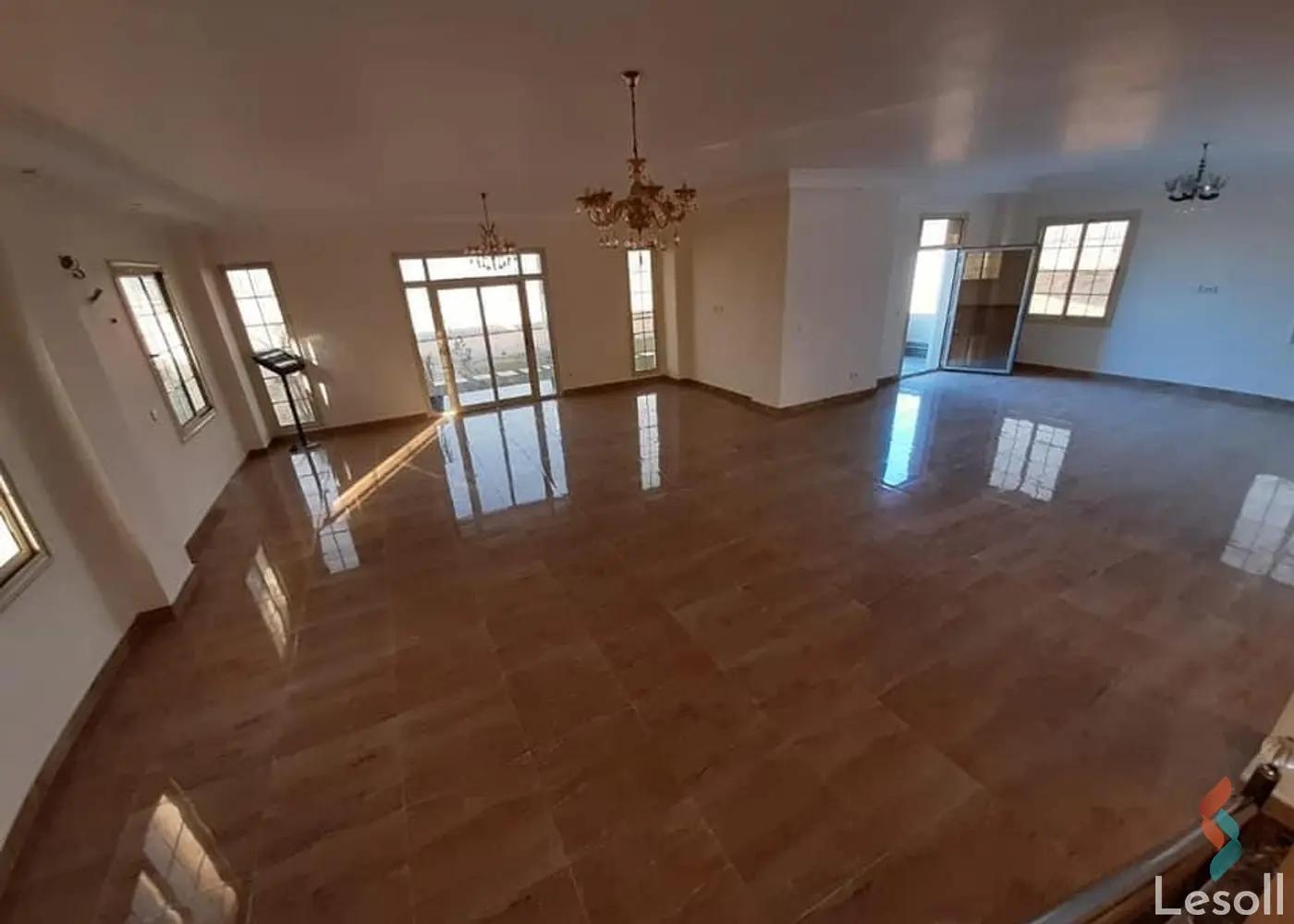 Townhouse for sale with an data.area 475 meters and 5 data.rooms in Mansoura Dakahlia