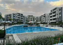 شقة 201م +134م جاردن في اميز موقع مدينة العبور قسط شقتك بدون فوائد