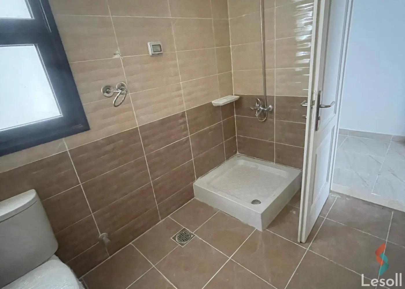 شقة للبيع بمساحة 155 متر و 3 غرف في مدينتي القاهرة - صورة 3