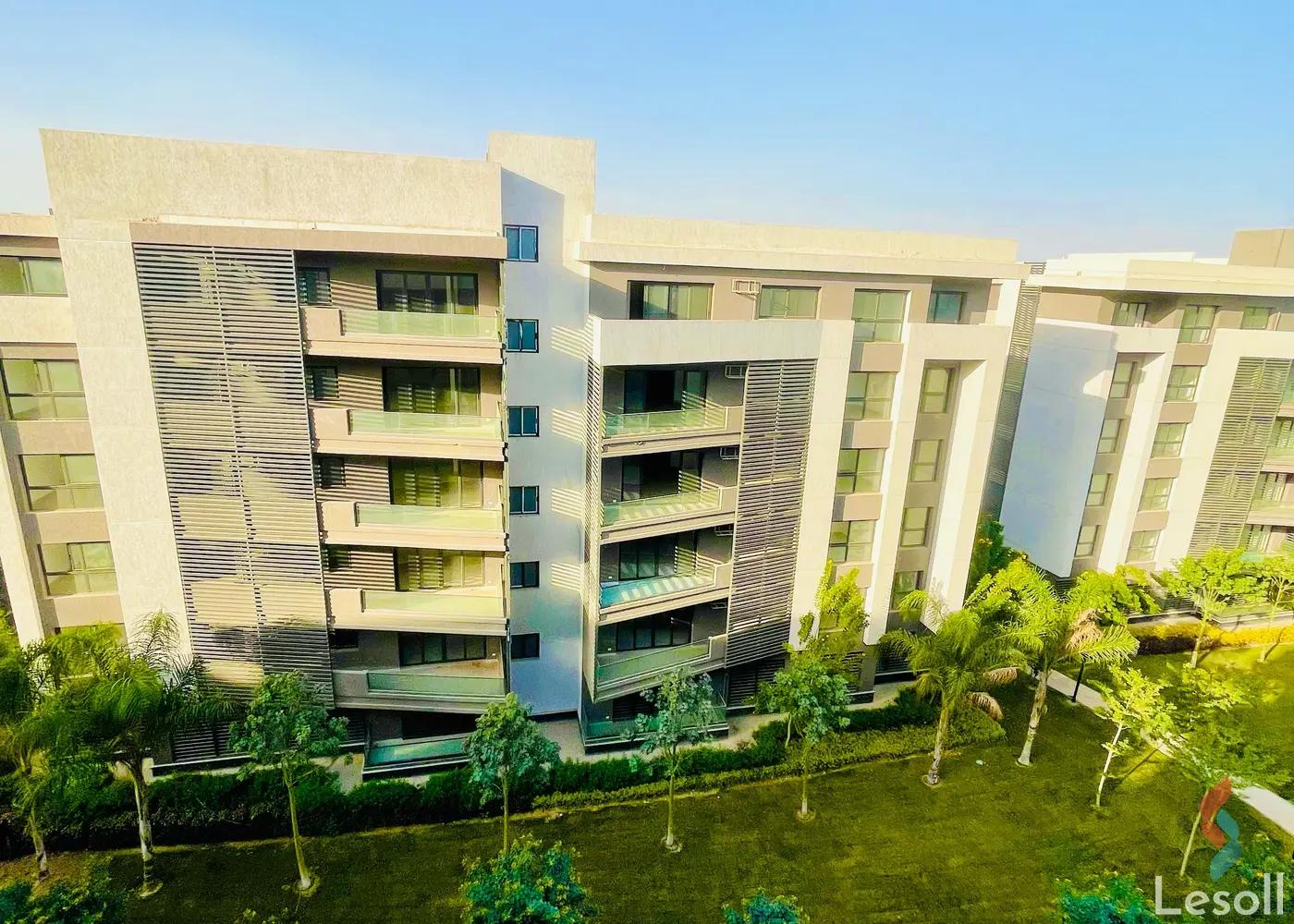 شقة للبيع بمساحة 155 متر و 3 غرف في مدينتي القاهرة شقة للبيع بمساحة 155 متر و 3 غرف في مدينتي القاهرة