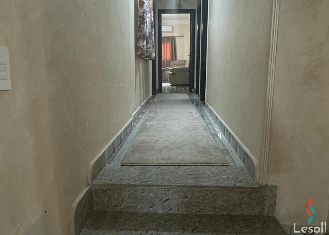 شقة للبيع بمساحة 200 متر و 3 غرف في التجمع الخامس القاهرة - صورة 3