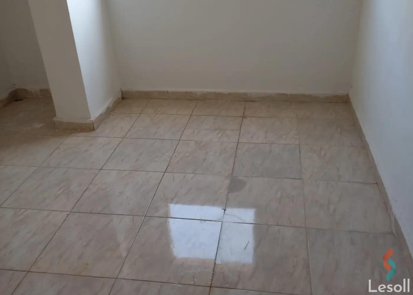 Apartment for sale with an data.area 180 meters and 3 data.rooms in Cheikh Zayed Giza - Image 4