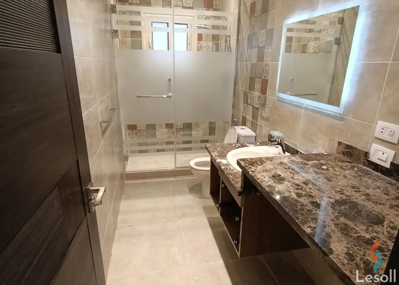 شقة للبيع بمساحة 180 متر و 3 غرف في التجمع الخامس القاهرة - كل الصور