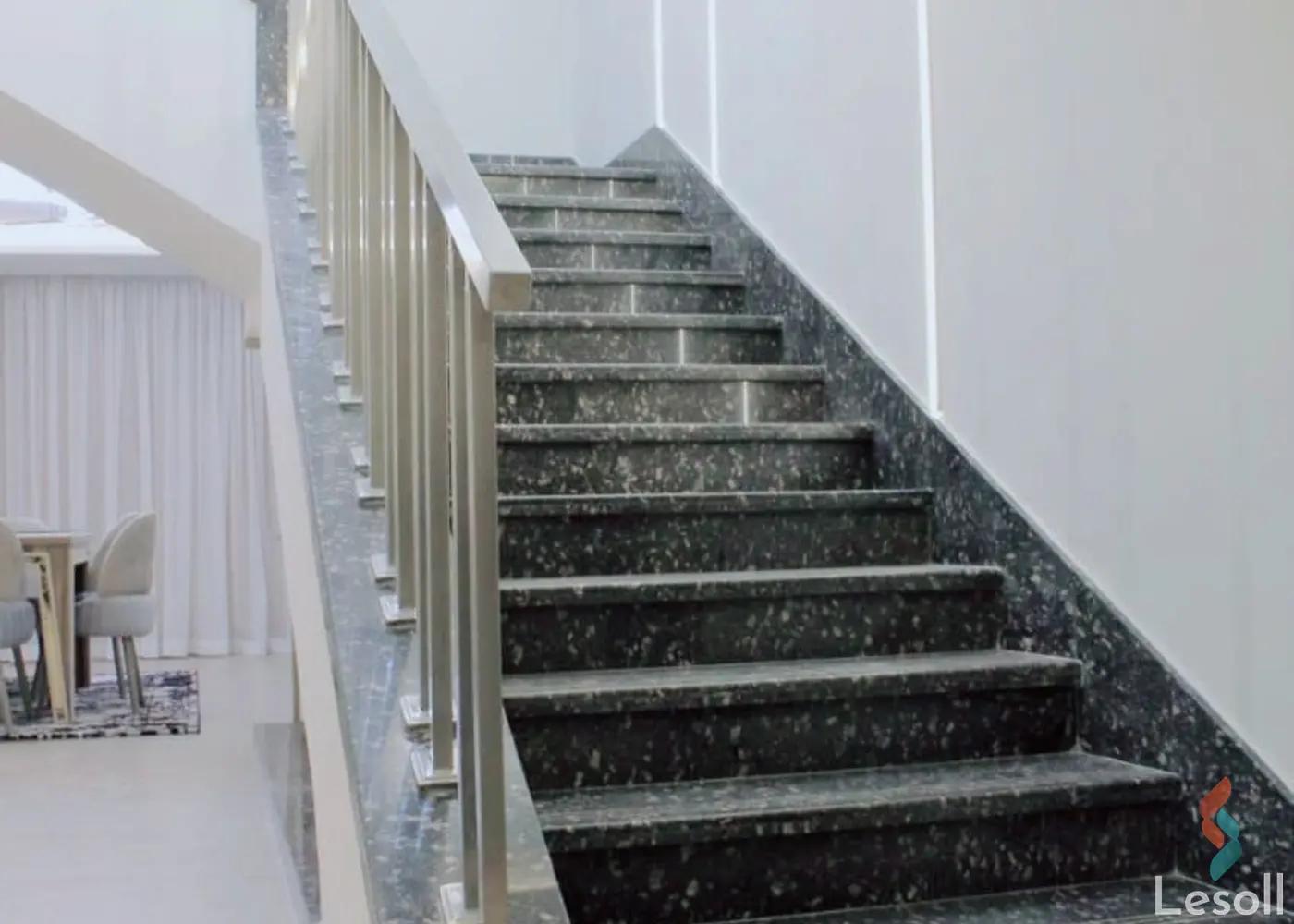 Duplex for daily rent with an data.area 320 meters and 3 rooms in Mohandessin Giza