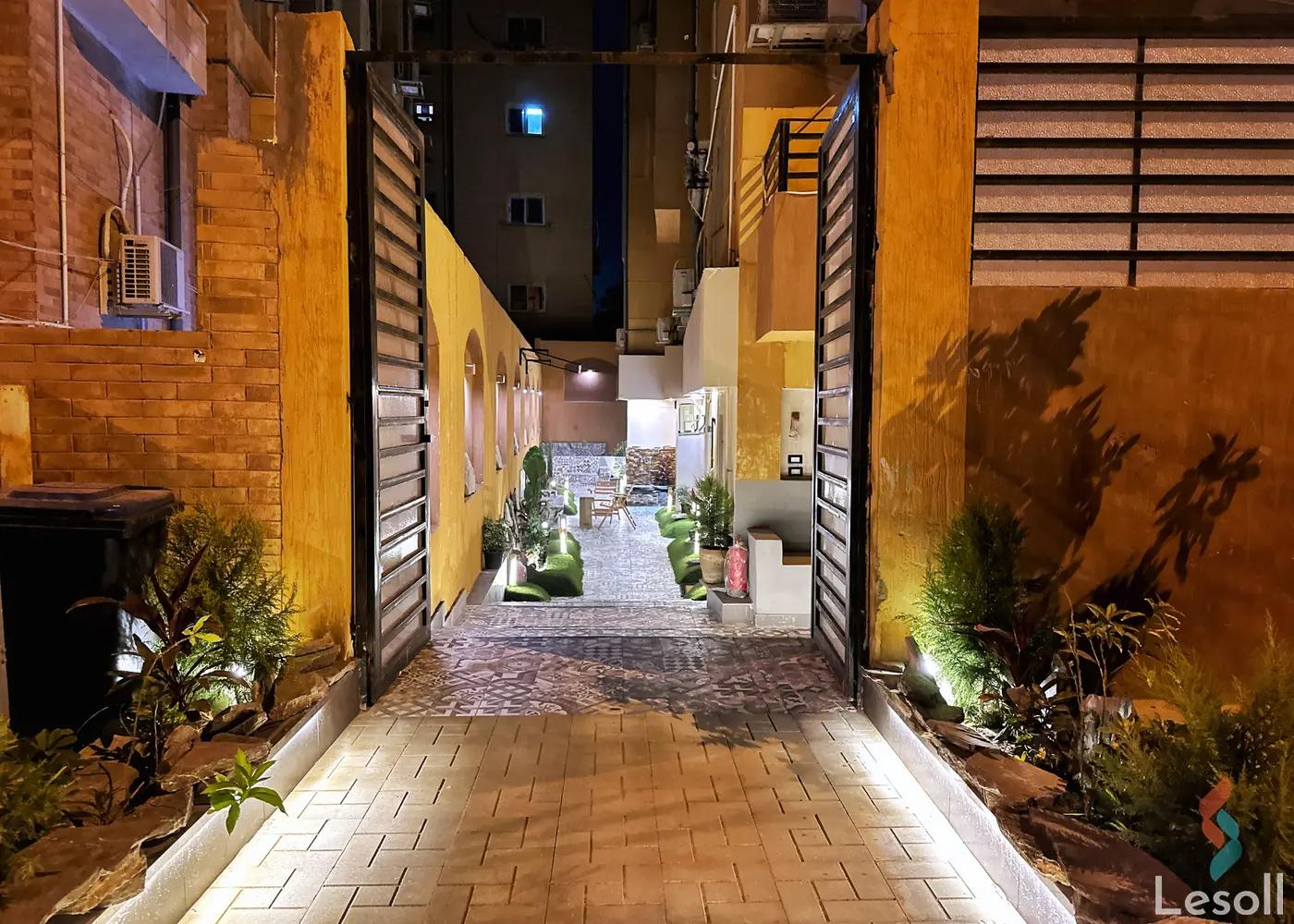 Apartment with garden for daily rent with an data.area 30 meters and 5 rooms in Sixth of October Giza