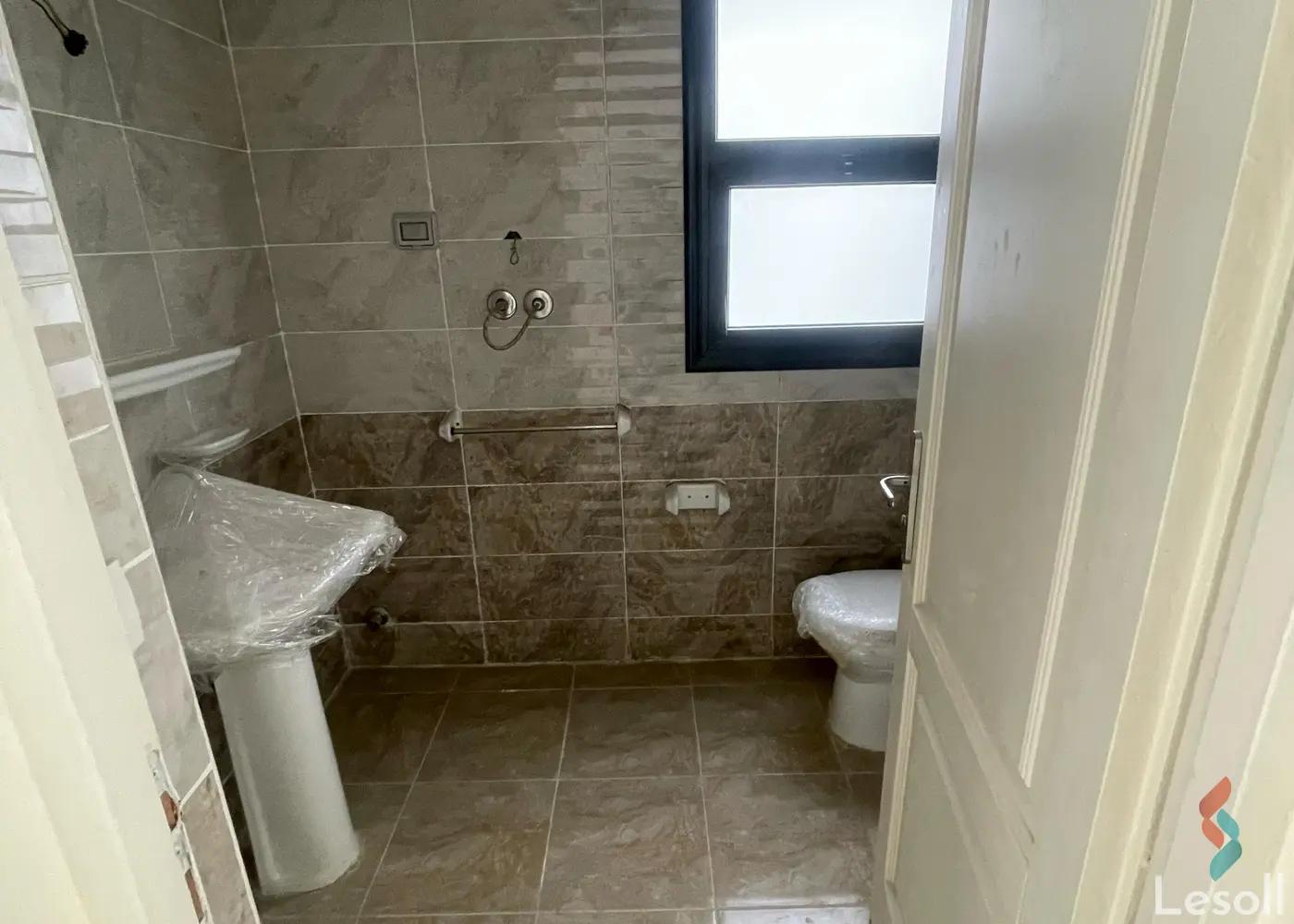 شقة للبيع بمساحة 133 متر و 3 غرف في مدينتي القاهرة - صورة 3