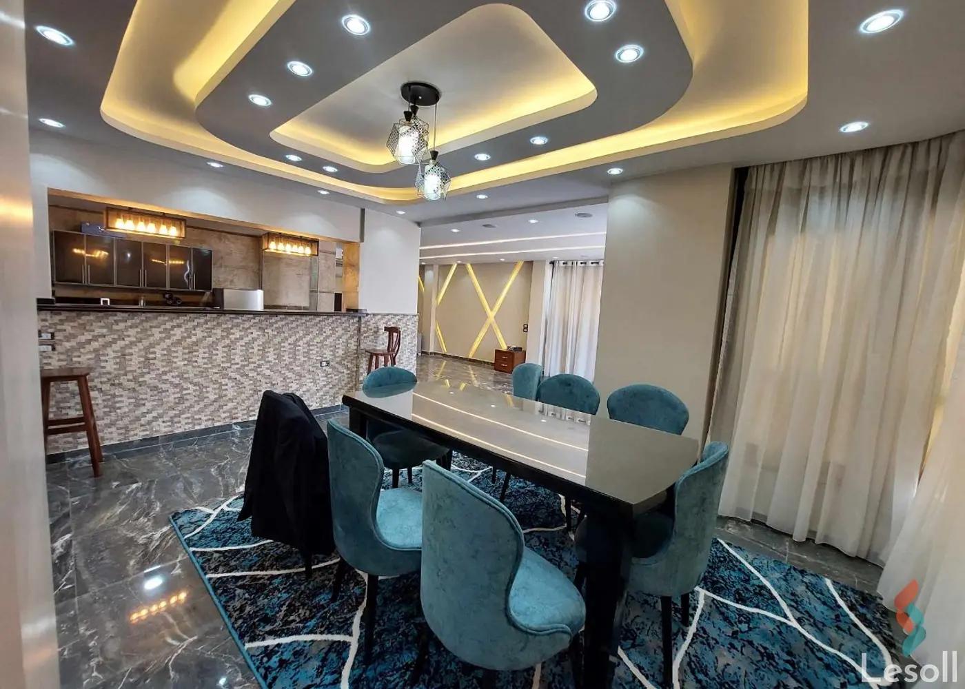 Apartment for monthly rent with an data.area 257 meters and 3 rooms in Mohandessin Giza - Image 3