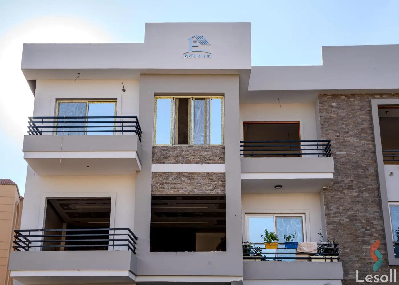 Apartment for sale with an data.area 200 meters and 3 data.rooms in Cheikh Zayed Giza - Image 2