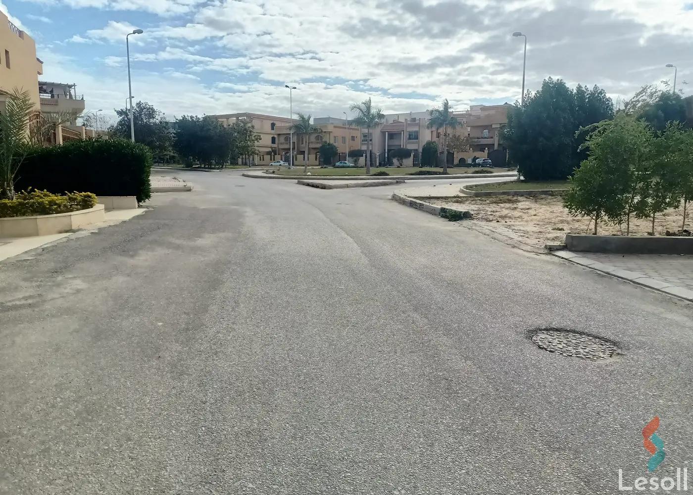 Apartment for sale with an data.area 215 meters and 4 data.rooms in Cheikh Zayed Giza - Image 4