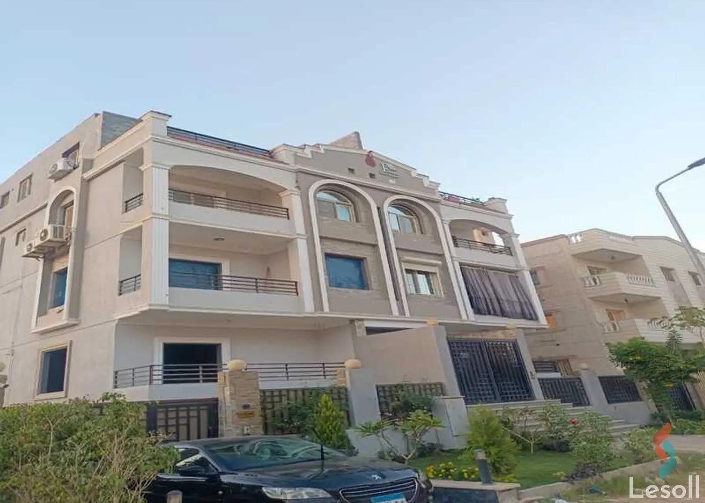 Apartment for sale with an data.area 250 meters and 4 data.rooms in Cheikh Zayed Giza - Image 4