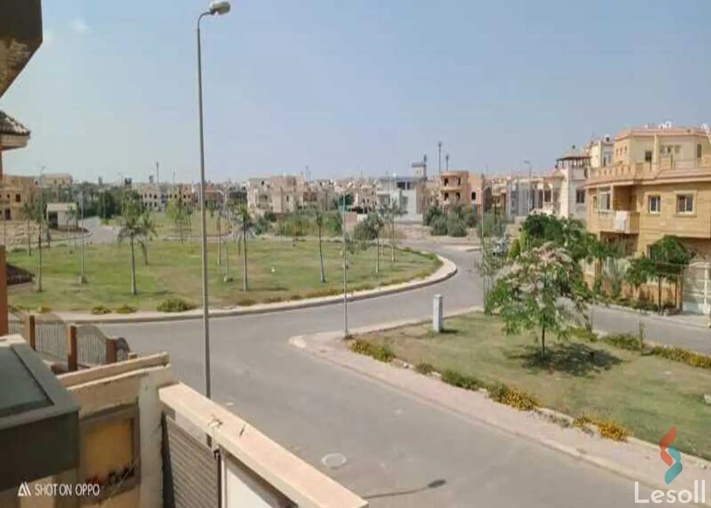 Apartment for sale with an data.area 225 meters and 4 data.rooms in Cheikh Zayed Giza - Image 2