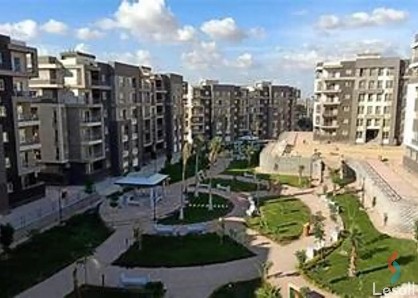 Apartment with garden for sale with an data.area 130 meters and 3 data.rooms in October 6 Giza - Image 4