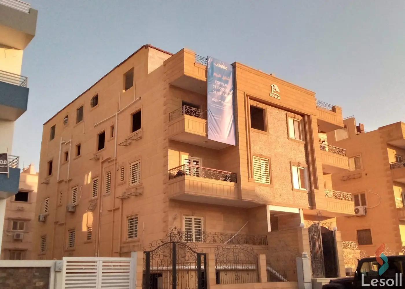 Apartment for sale with an data.area 175 meters and 3 data.rooms in Cheikh Zayed Giza - Image 3
