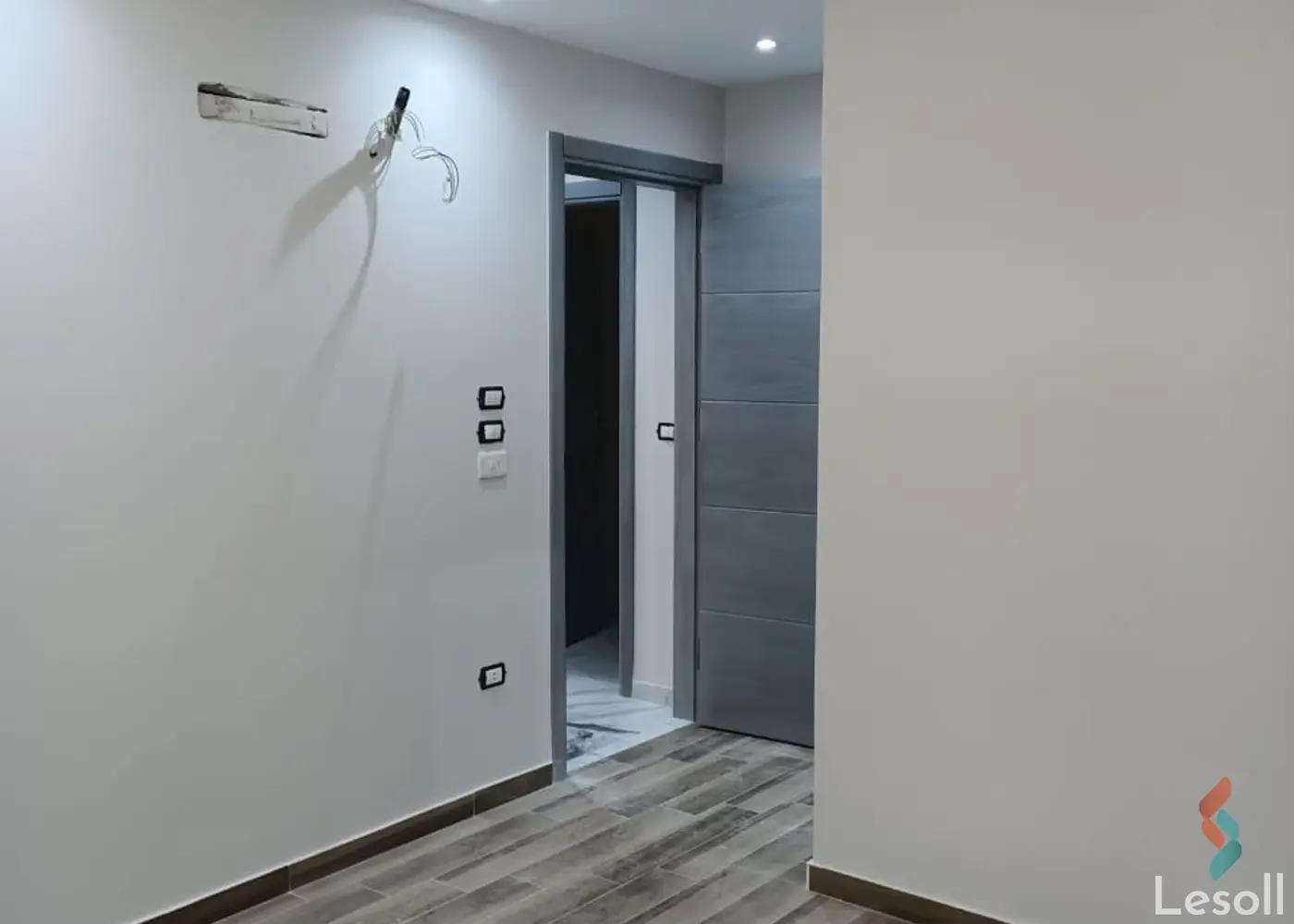 شقة للبيع بمساحة 114 متر و غرفتان في 6 اكتوبر الجيزة - صورة 2