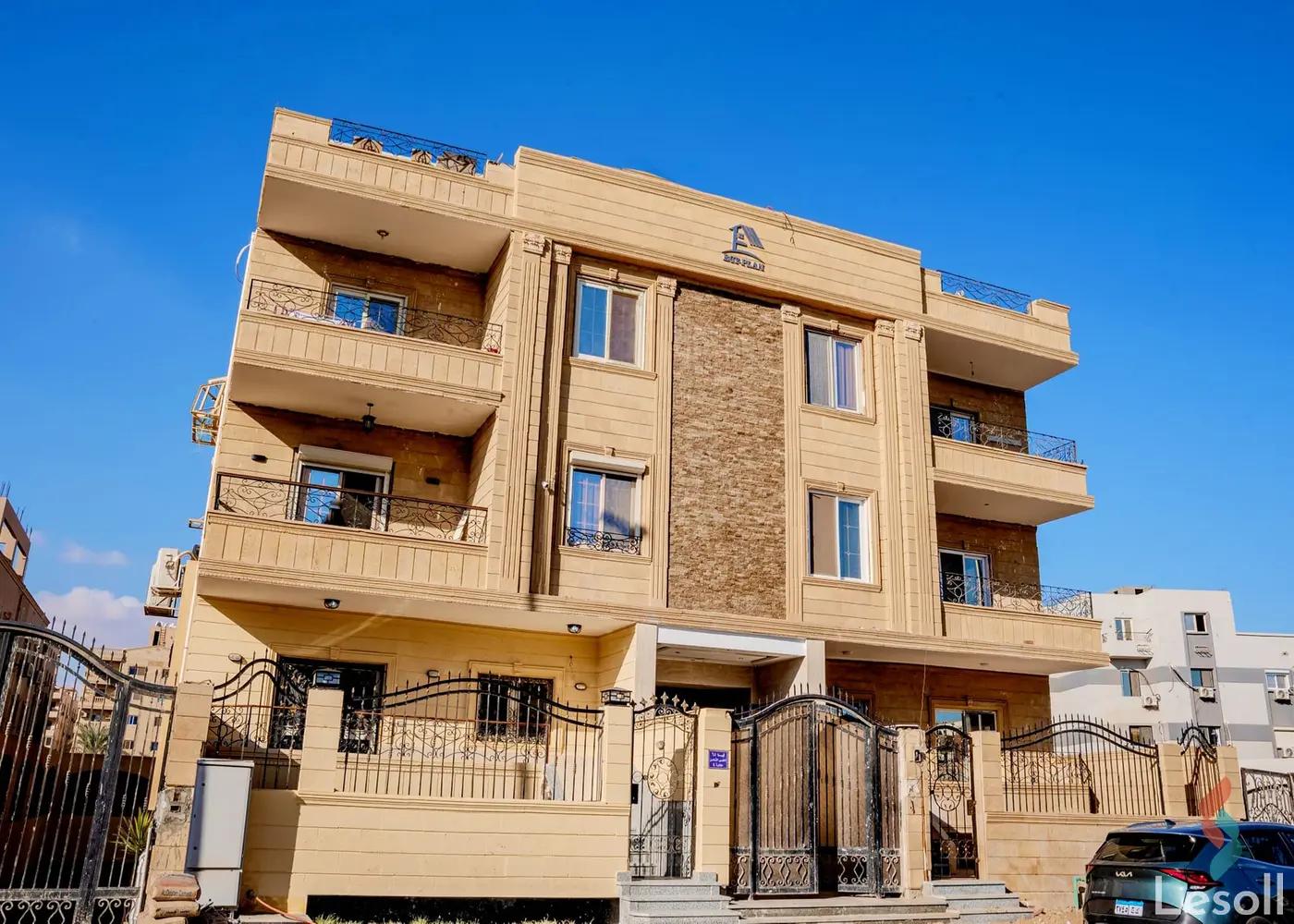 Apartment for sale with an data.area 175 meters and 3 data.rooms in Cheikh Zayed Giza - Image 4