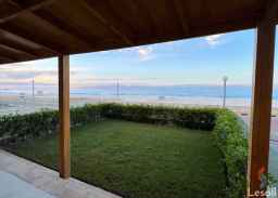 فيلا للبيع أول صف بحر الساحل الشمالى