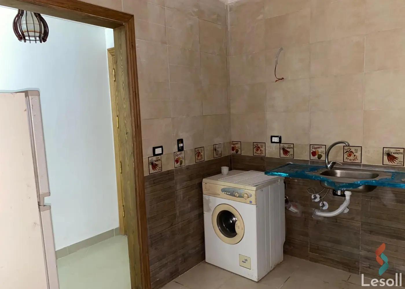 شقة للبيع بمساحة 150 متر و 3 غرف في جليم الاسكندرية - كل الصور