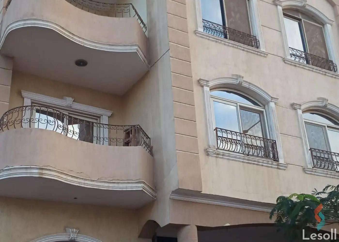 Apartment for sale with an data.area 335 meters and 5 data.rooms in October 6 Giza