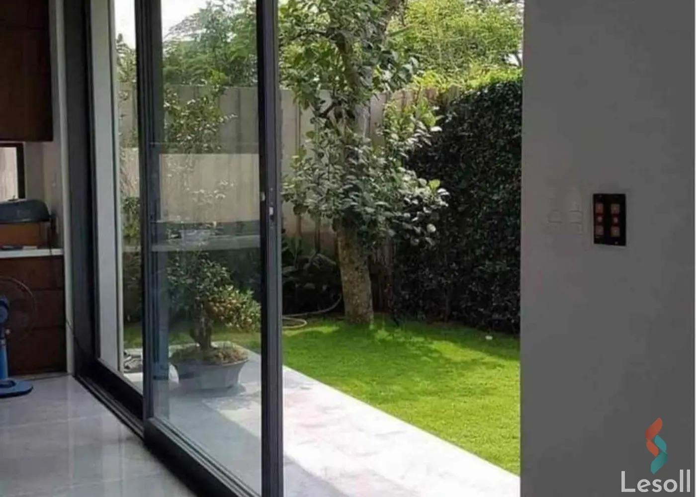 شقة بحديقة للبيع بمساحة 165 متر و 3 غرف في التجمع الاول القاهرة