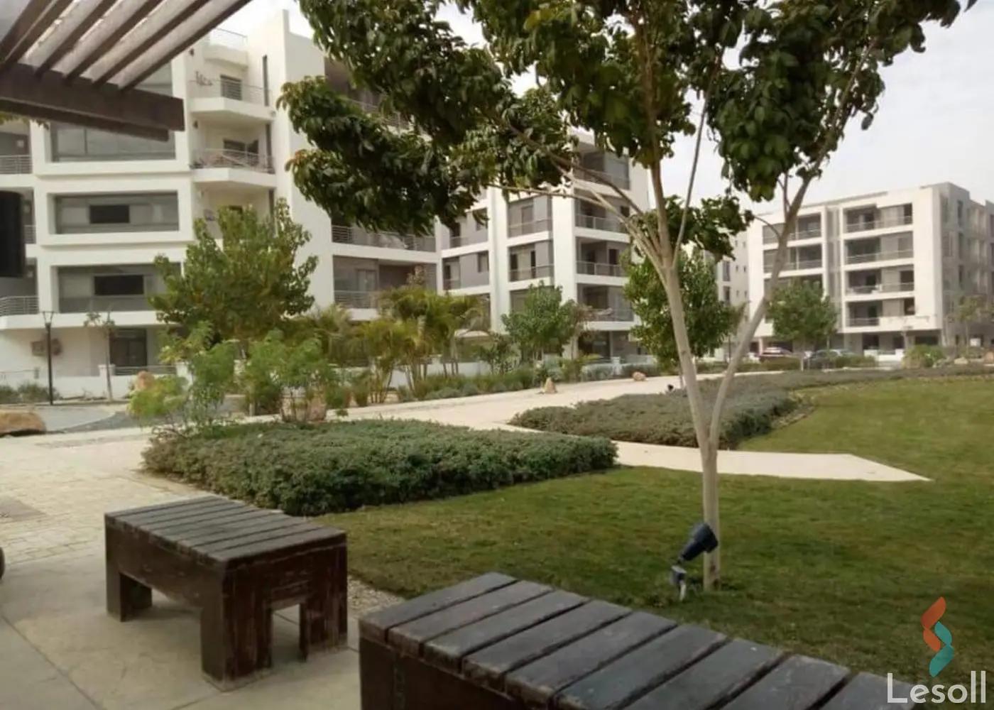 شقة بحديقة للبيع بمساحة 165 متر و 3 غرف في التجمع الاول القاهرة