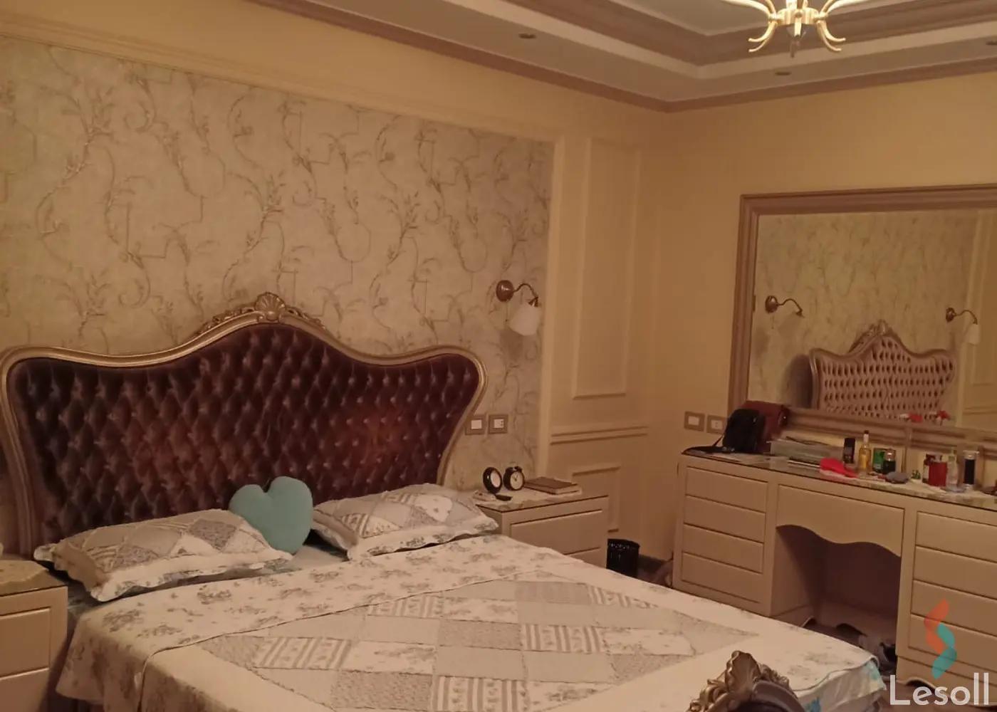 فيلا للبيع بمساحة 760 متر و 7 غرف في مدينة الشروق القاهرة - كل الصور