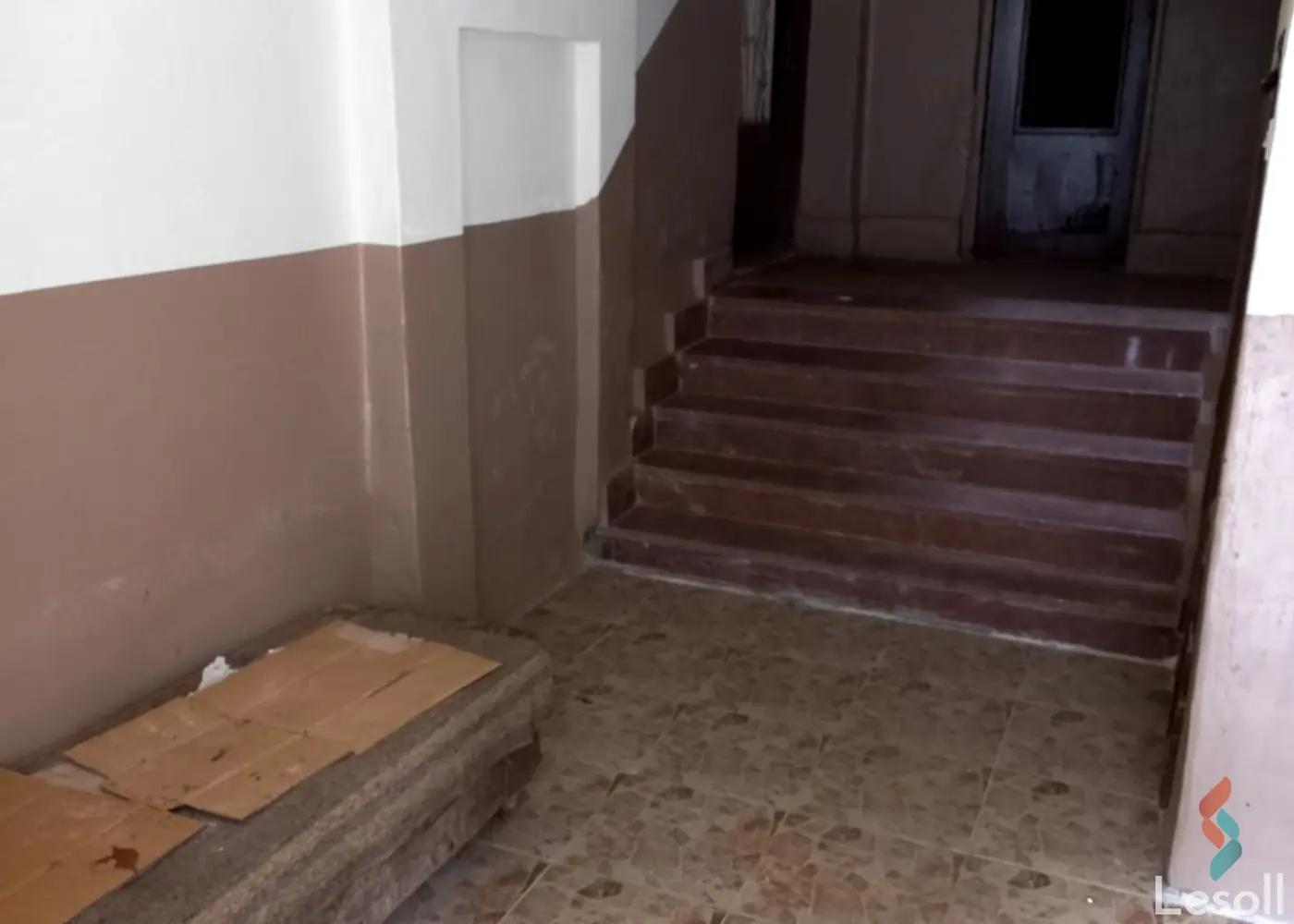 Building for sale with an data.area 298 meters and 13 data.rooms in Dokki Giza - All Images