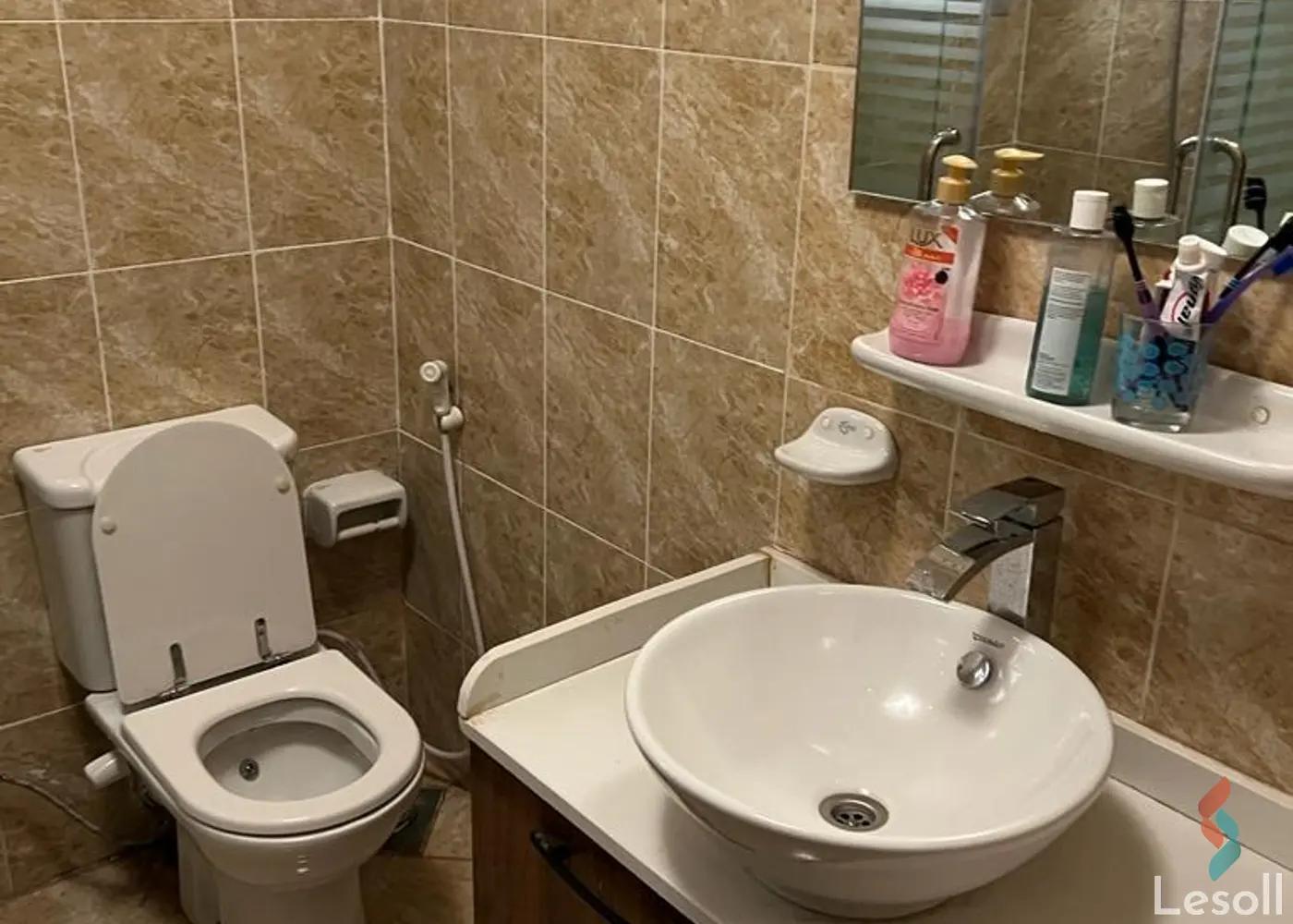 شقة للايجار الشهري بمساحة 140 متر و 3 غرف في مدينتي القاهرة - صورة 3