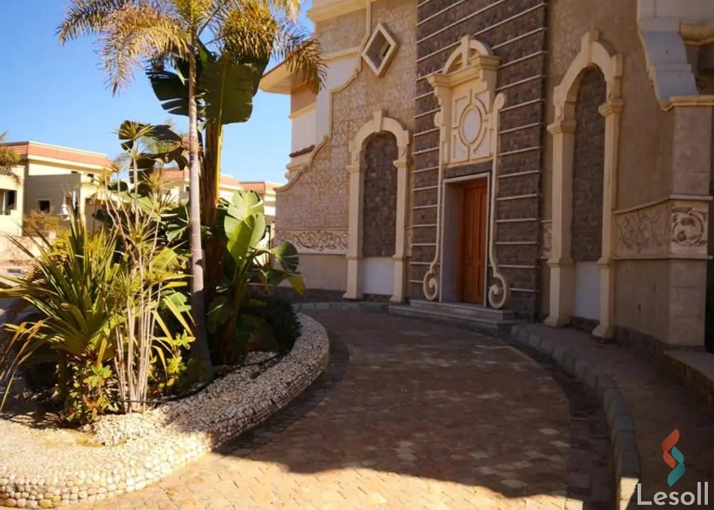 فيلا للبيع بمساحة 1,250 متر و 13 غرف في التجمع الخامس القاهرة