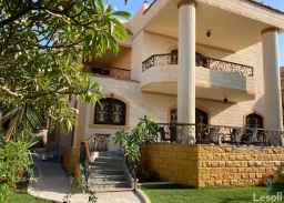 فيلا للبيع في الشروق في موقع متميز