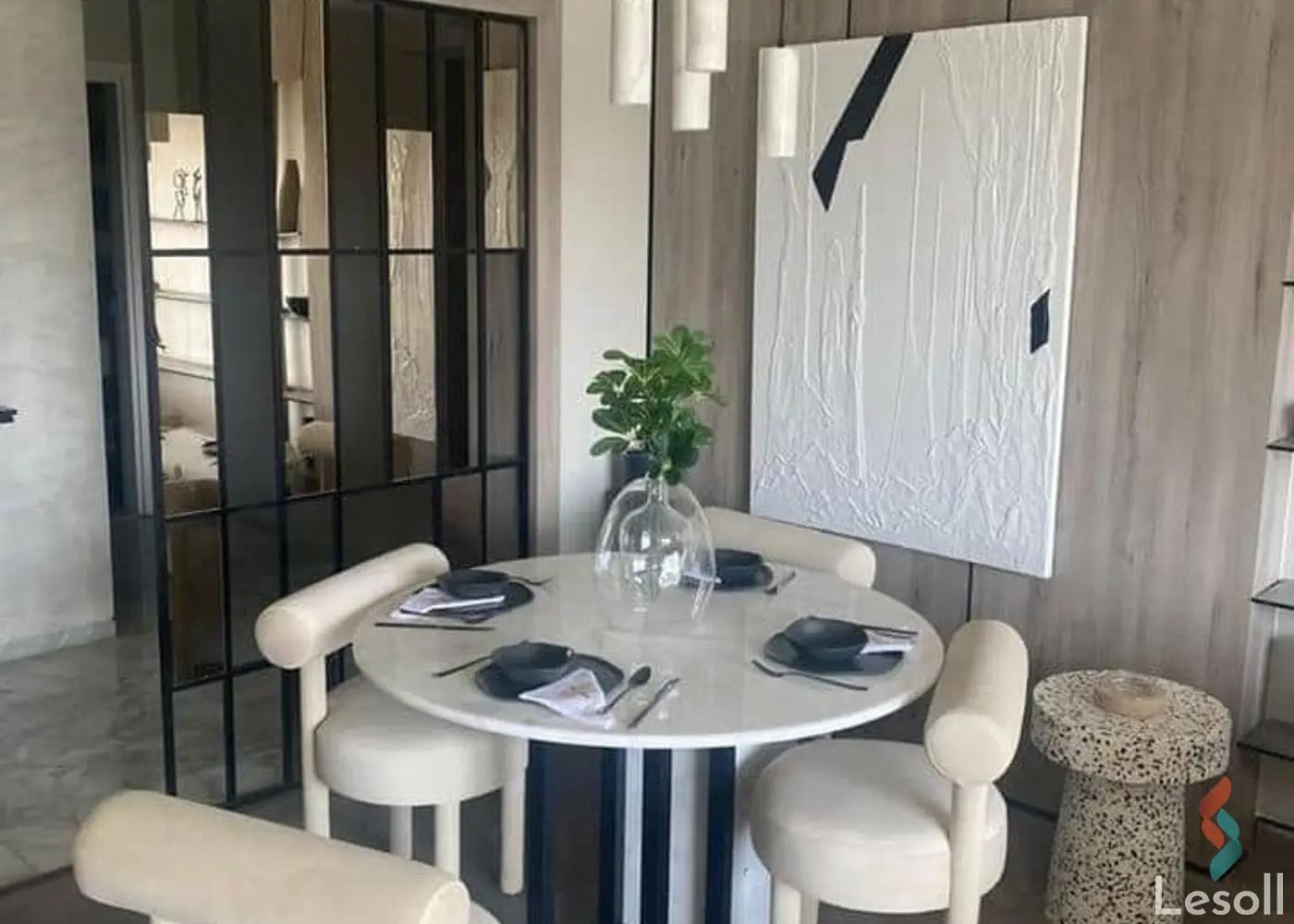 شقة للبيع بمساحة 150 متر و 3 غرف في التجمع الخامس القاهرة - صورة 3