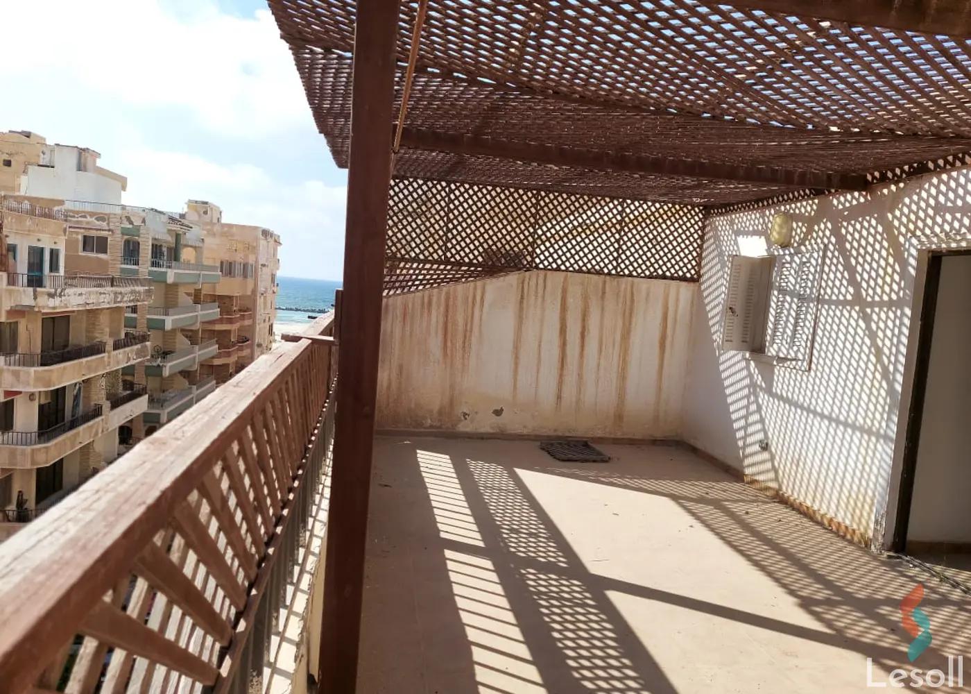 شقة للبيع بمساحة 130 متر و 4 غرف في العجمي الاسكندرية - صورة 2