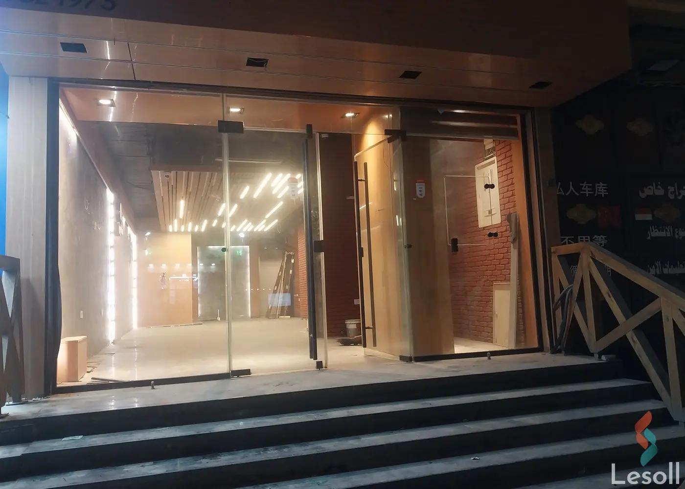 Retail for monthly rent with an data.area of 135 meters in Shubra Cairo