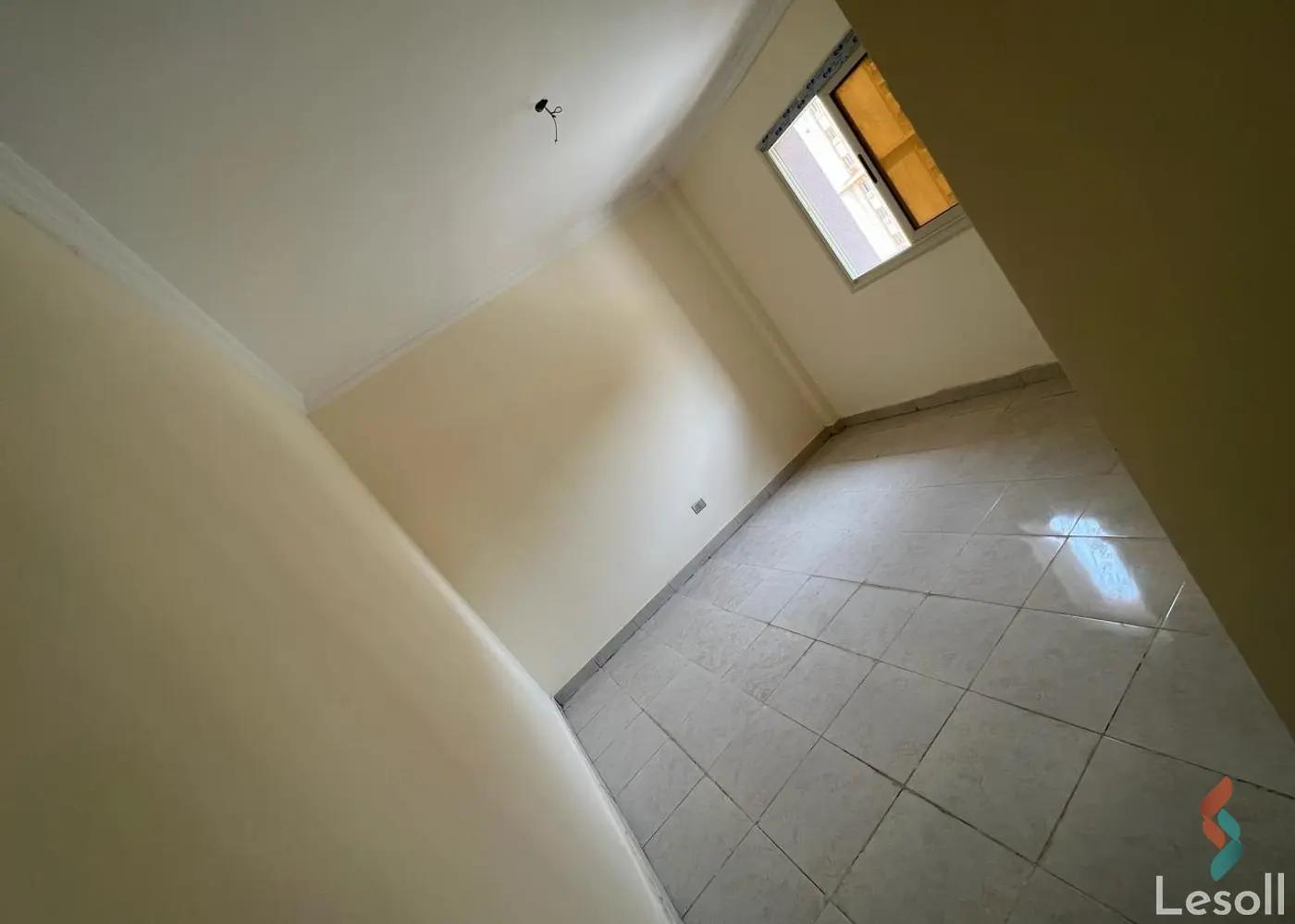 شقة للبيع بمساحة 120 متر و 3 غرف في مدينة نصر القاهرة