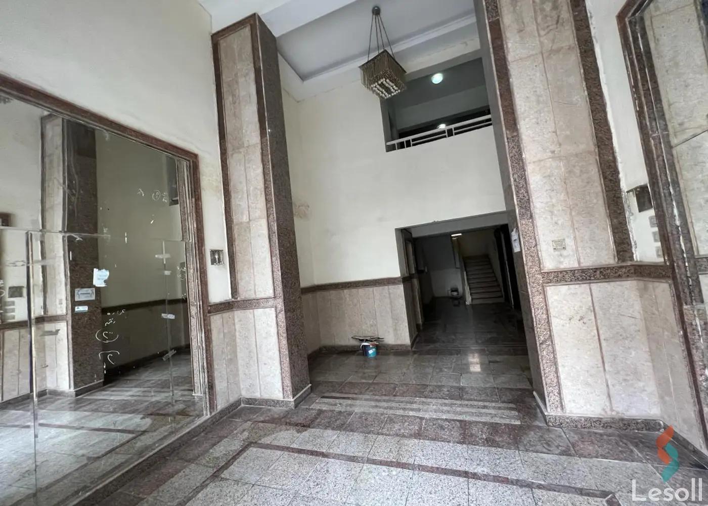 شقة للبيع بمساحة 120 متر و 3 غرف في مدينة نصر القاهرة