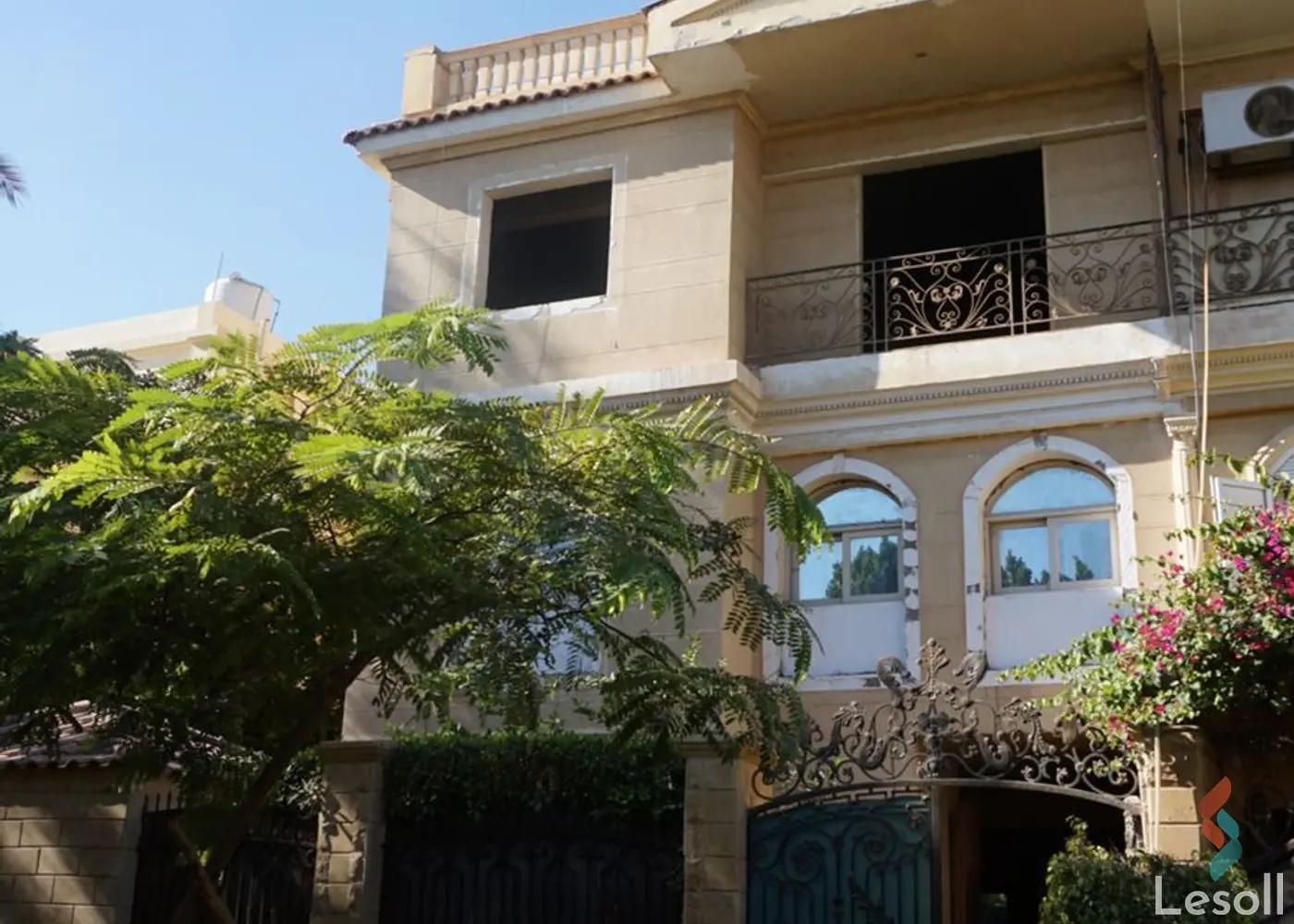Twin house for sale with an data.area 500 meters and 3 data.rooms in Shorouk Cairo