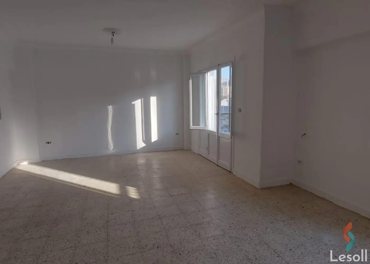 Apartment for yearly rent with an data.area 180 meters and 3 rooms in Nasr City Cairo - Image 3