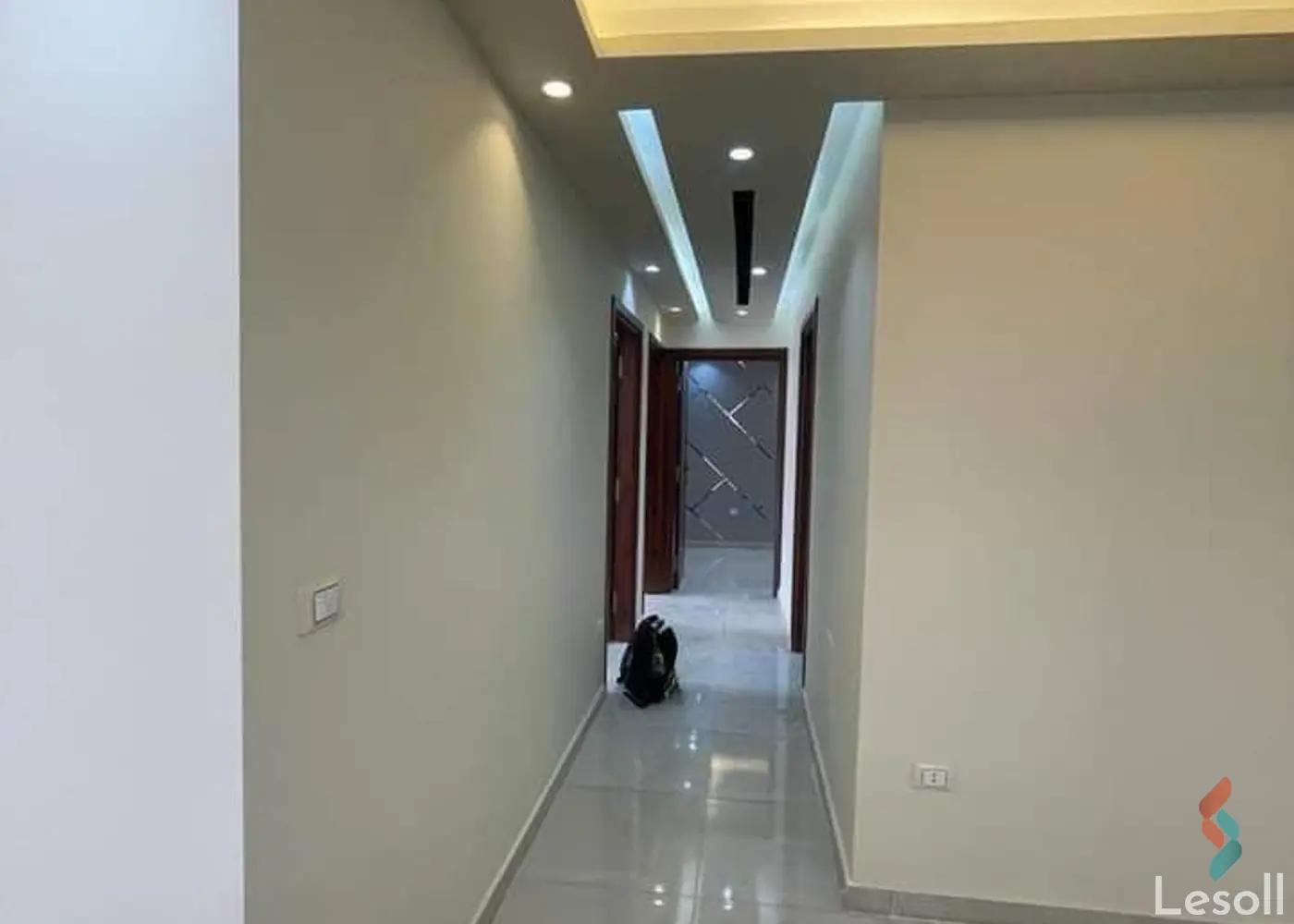 Apartment for yearly rent with an data.area 180 meters and 3 rooms in Nasr City Cairo - Image 2