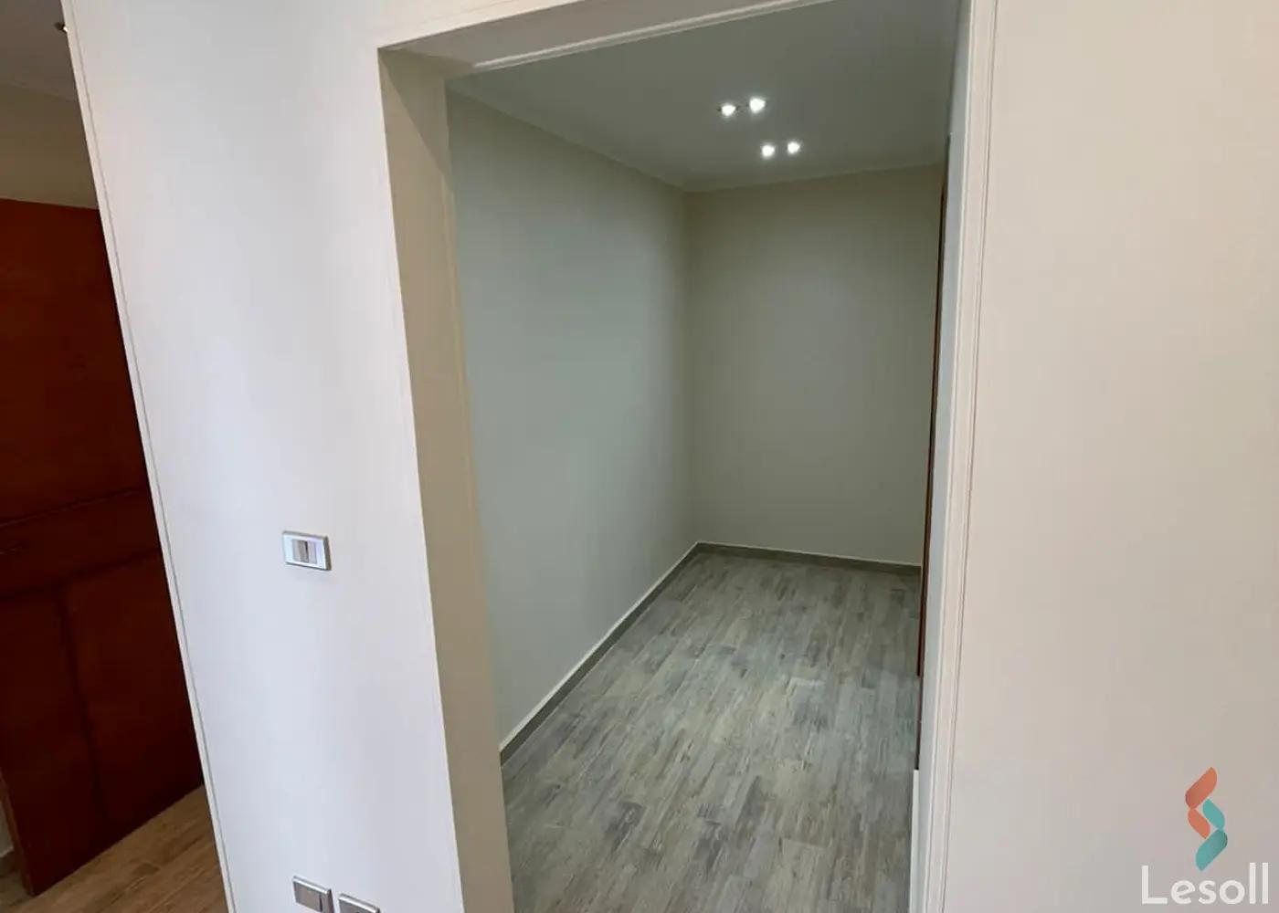 Apartment for sale with an data.area 186 meters and 5 data.rooms in 5th Settlement Cairo - Image 4