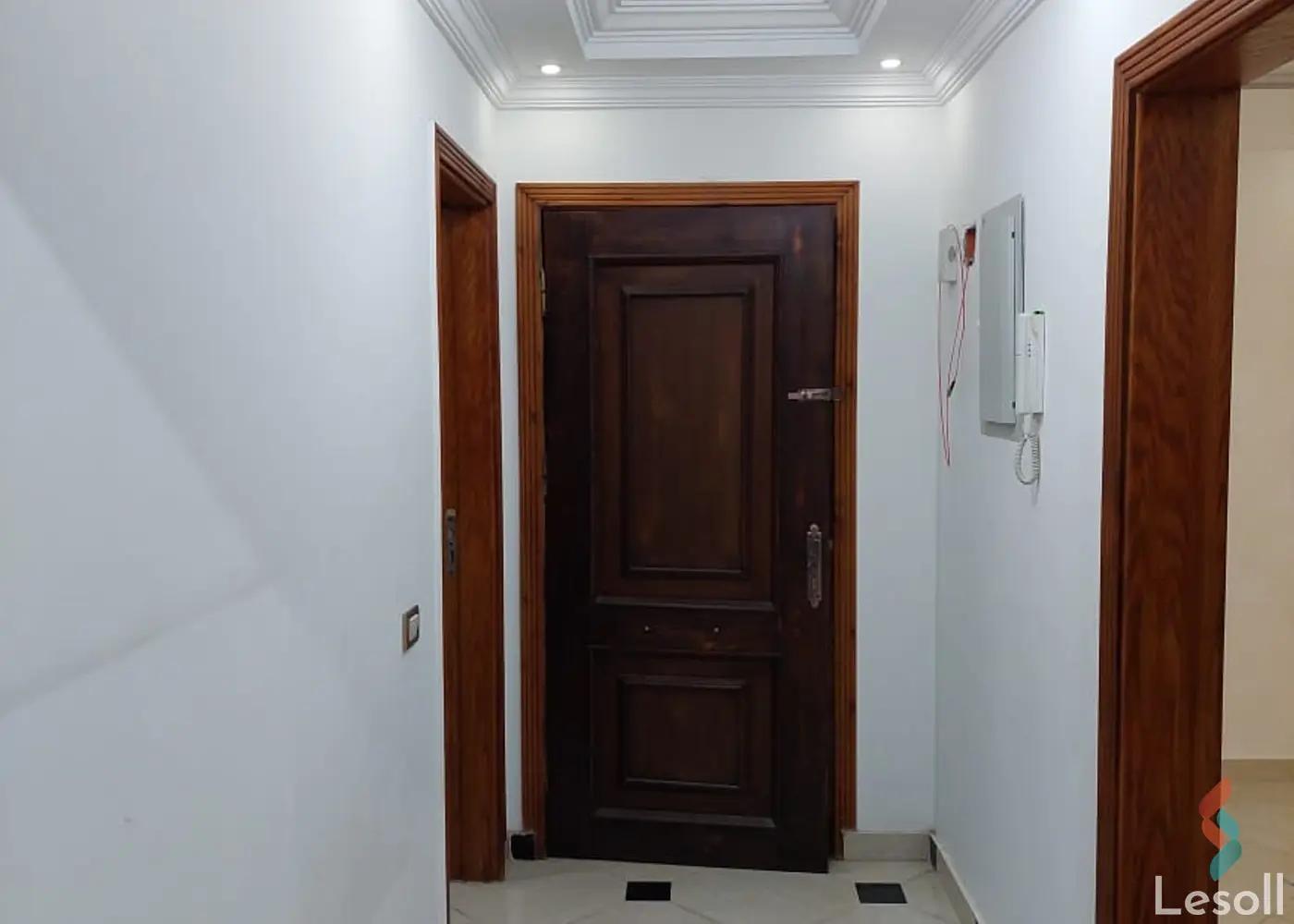 Apartment for sale with an data.area 147.5 meters and 3 data.rooms in Cheikh Zayed Giza - Image 2