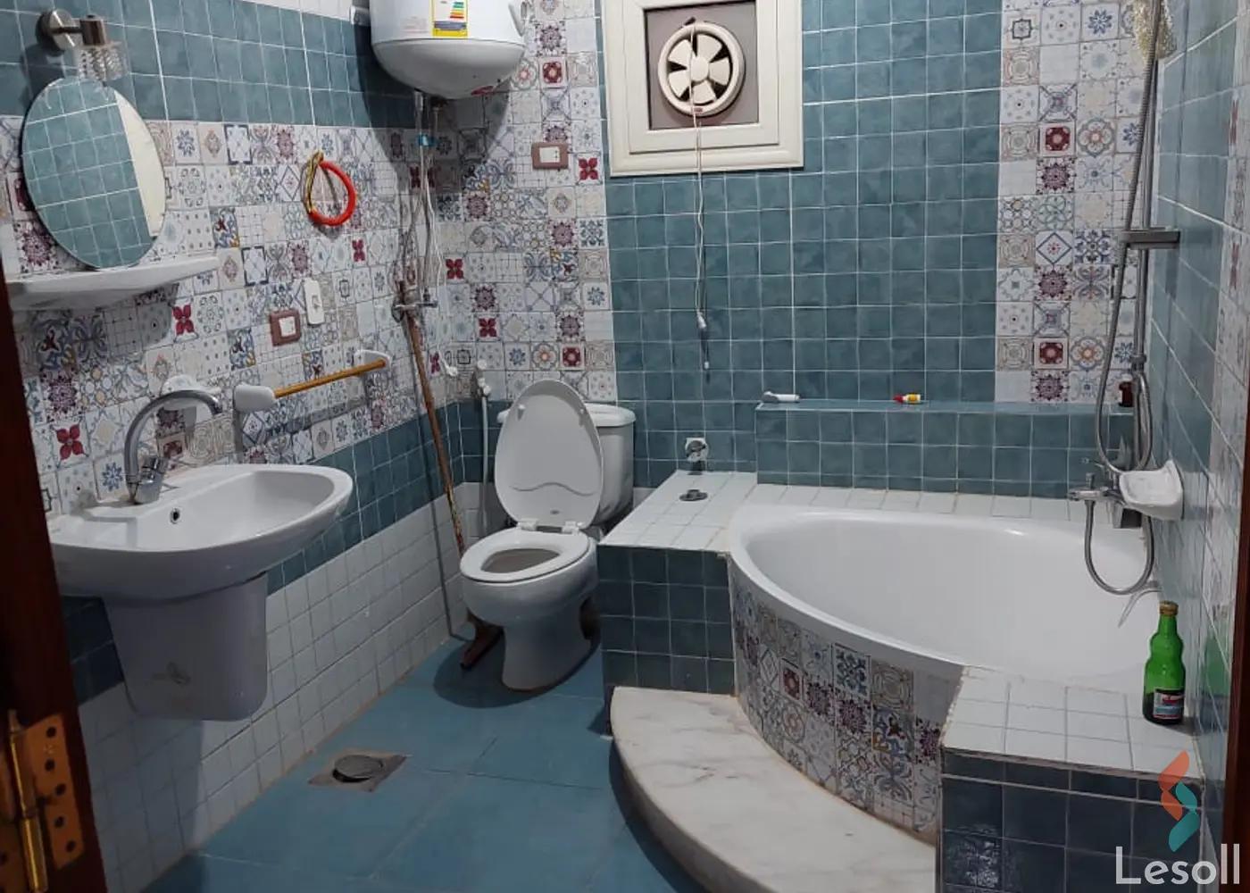 Apartment for sale with an data.area 147.5 meters and 3 data.rooms in Cheikh Zayed Giza - Image 3