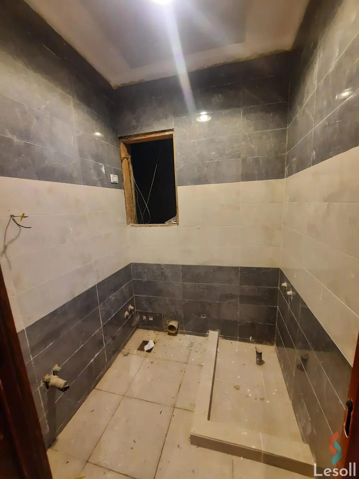 Apartment for sale with an data.area 200 meters and 4 data.rooms in Nasr City Cairo - Image 2