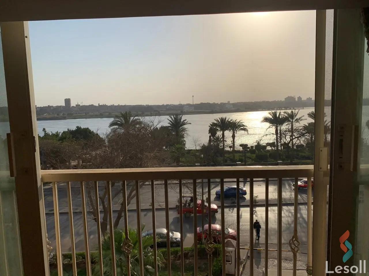 Apartment for sale with an data.area 350 meters and 3 data.rooms in Maadi Cairo