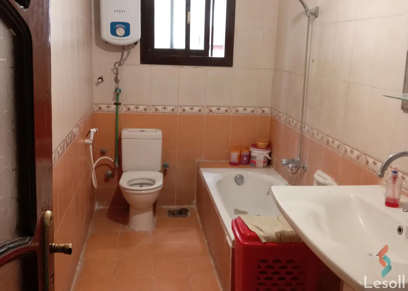 شقة للبيع بمساحة 230 متر و 3 غرف في التجمع الخامس القاهرة - صورة 4