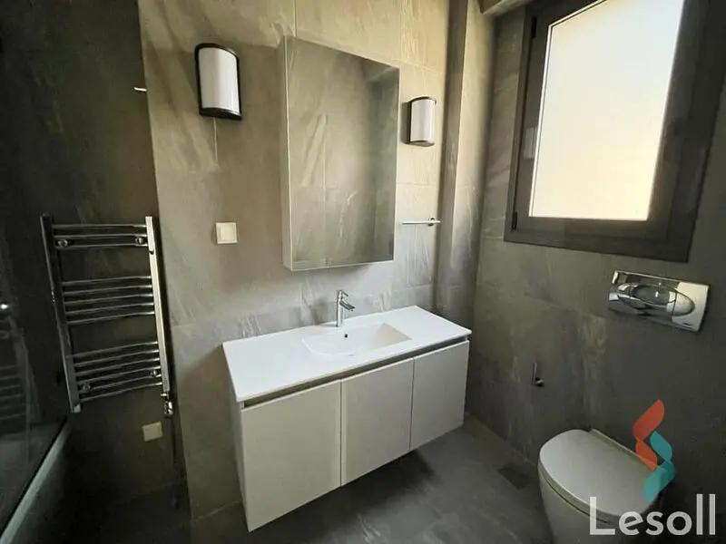 شقة للبيع بمساحة 129 متر و غرفتان في مدينة الشروق القاهرة - صورة 4