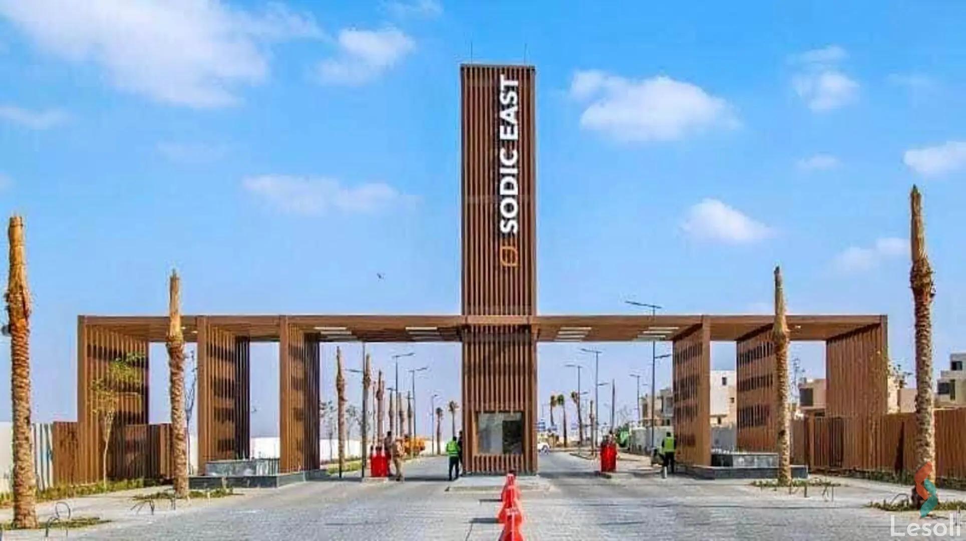 بنتهاوس للبيع بمساحة 238 متر و 4 غرف في مدينة الشروق القاهرة