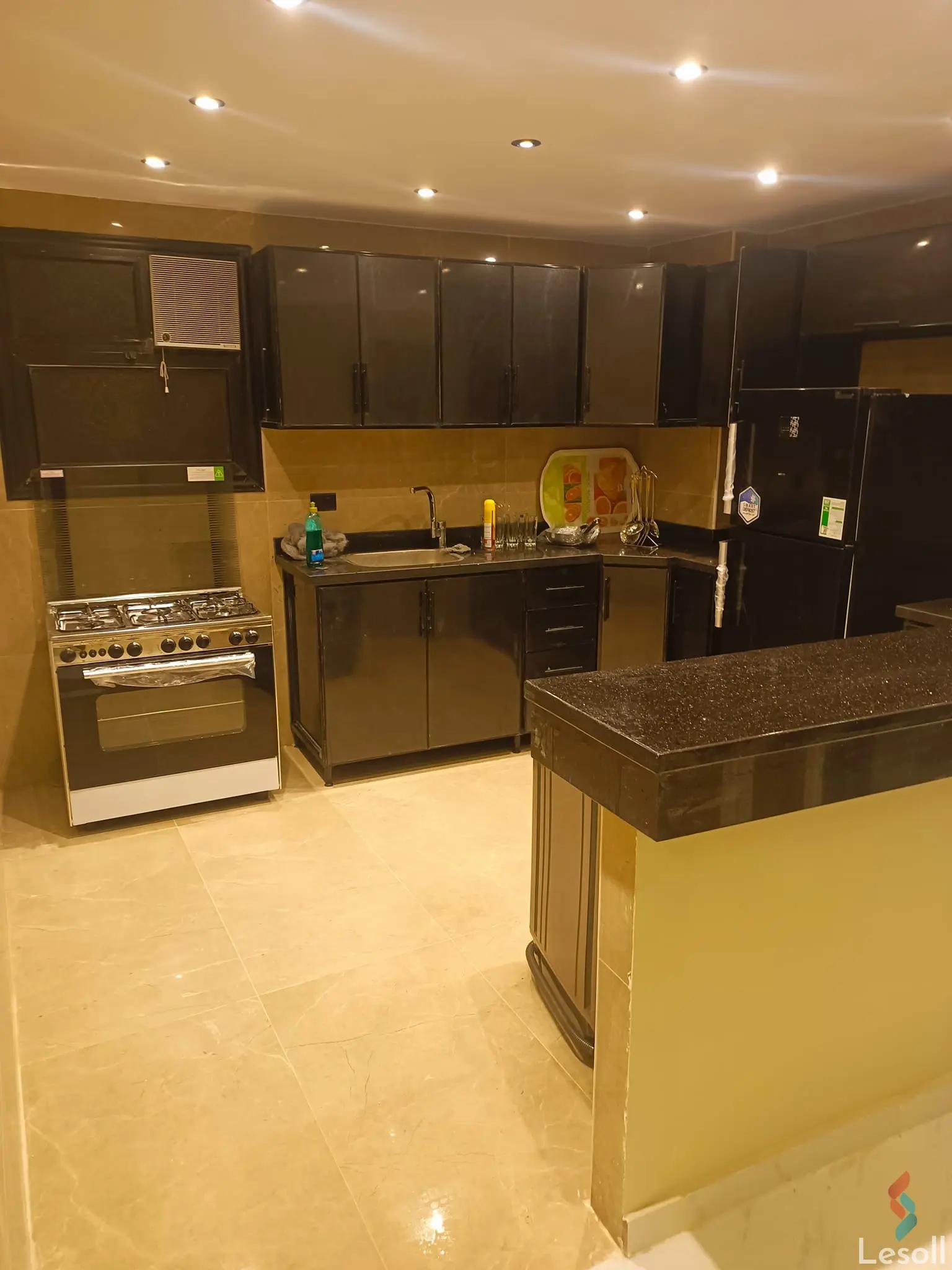 Apartment for monthly rent with an data.area 165 meters and 3 rooms in Mohandessin Giza - All Images