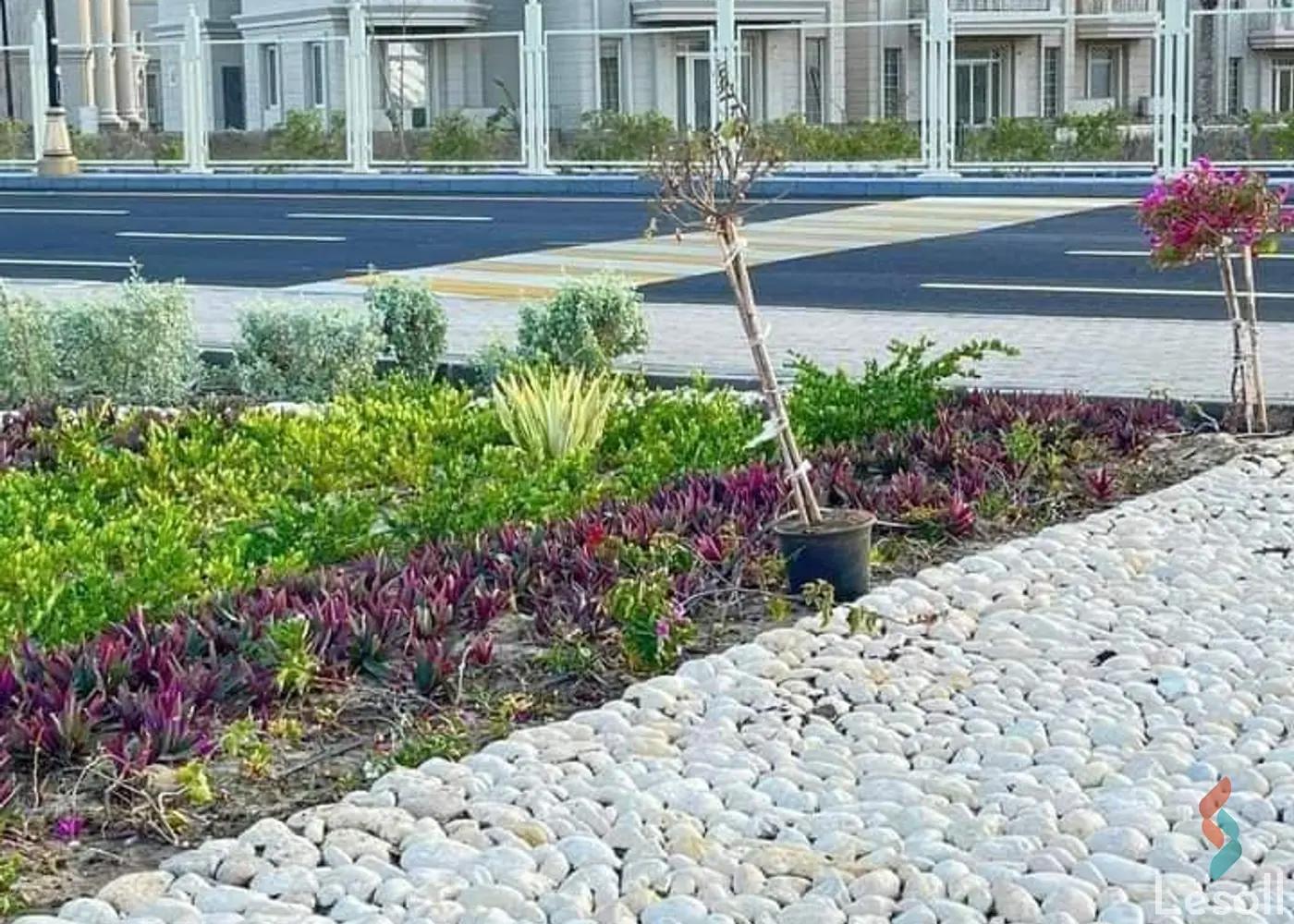 Townhouse for sale with an data.area 383 meters and 5 data.rooms in Mansoura Dakahlia