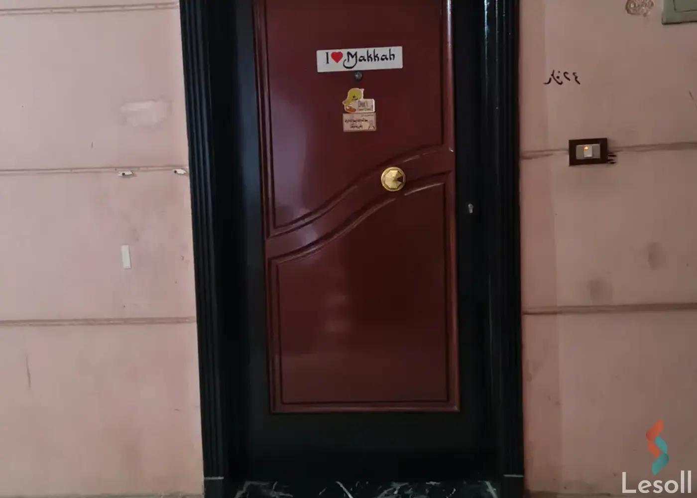 شقة للبيع بمساحة 95 متر و 4 غرف في الوايلى القاهرة