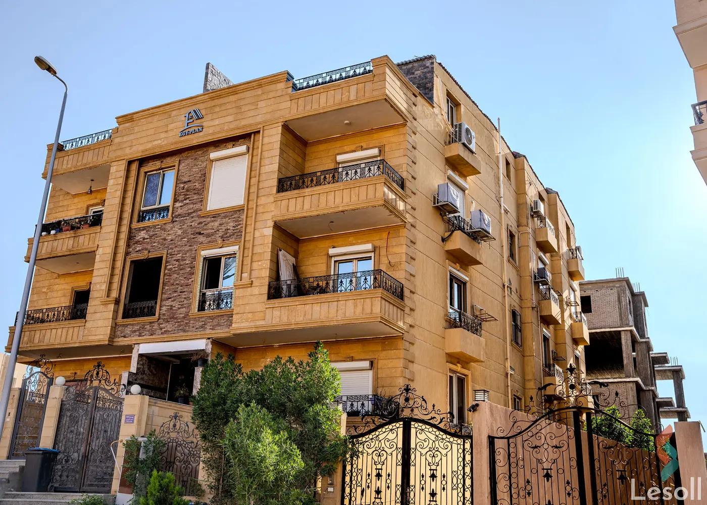 Apartment for sale with an data.area 190 meters and 3 data.rooms in Cheikh Zayed Giza - Image 4